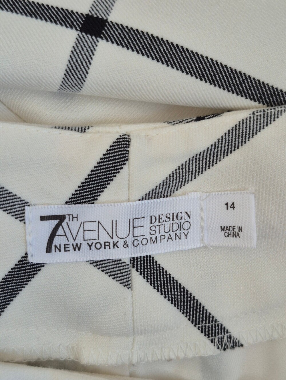 7th Avenue Design Studio New York & Company Plaid Dress Pants Size 14 - Picture 5 of 5
